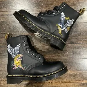 Dr. Martens | Shoes | Dr Martens 46 Souvenir Black Skull